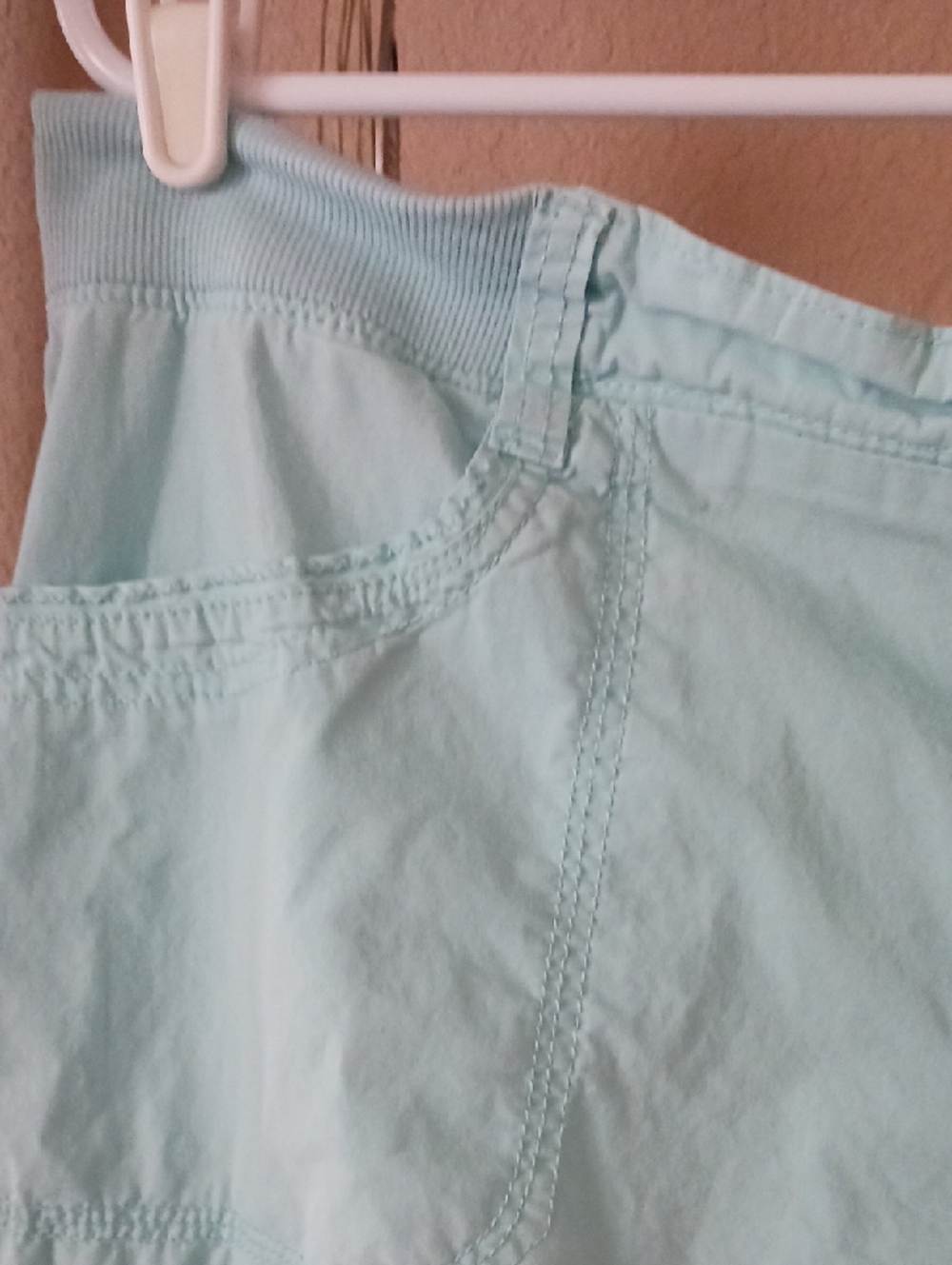 Gloria Vanderbilt Mint Green Capri Pants - Picture 4 of 16